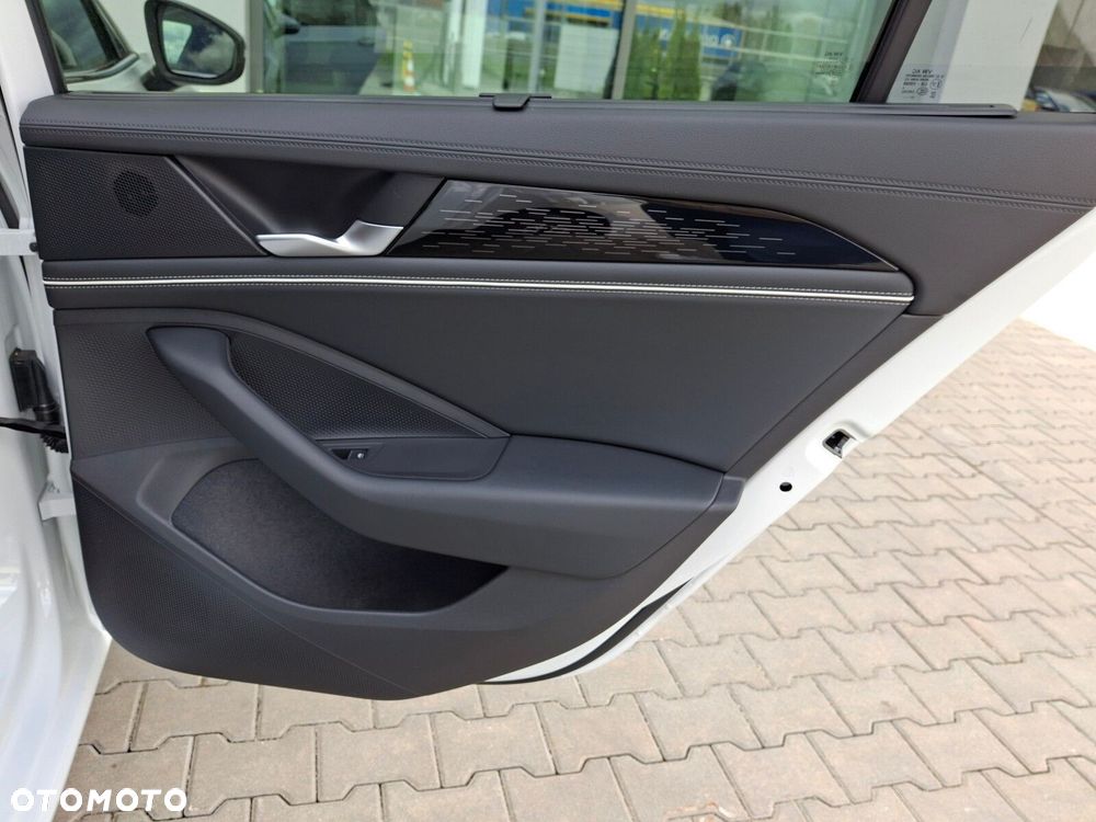 Volkswagen Passat Variant 1.5 TSI EVO Elegance DSG - 21