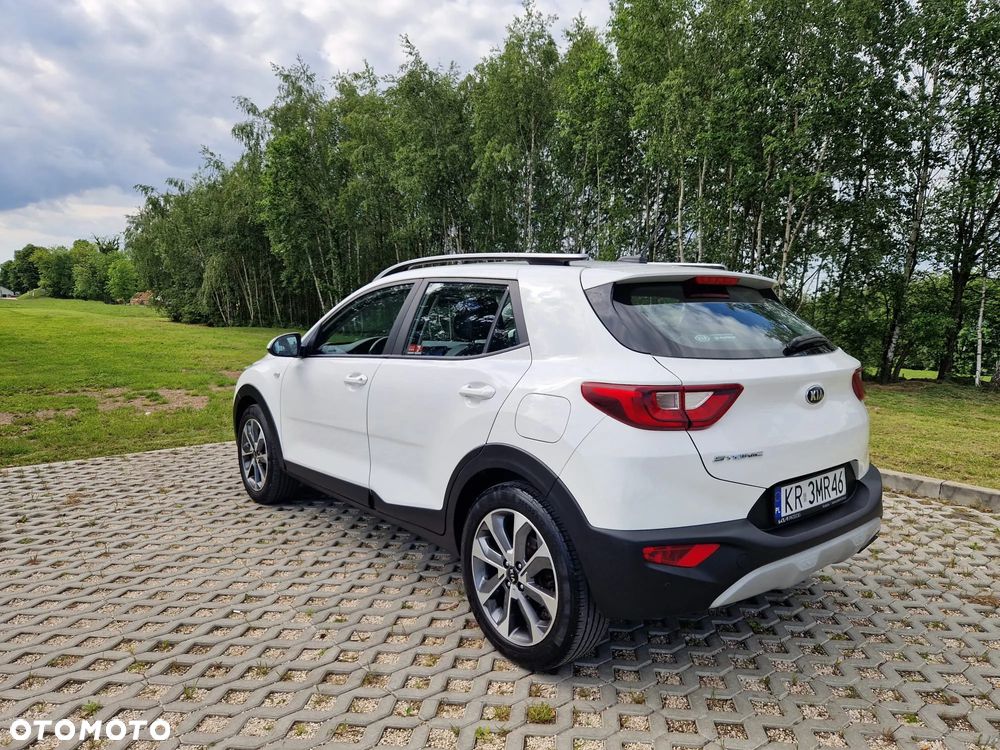 Kia Stonic 1.4 L - 5