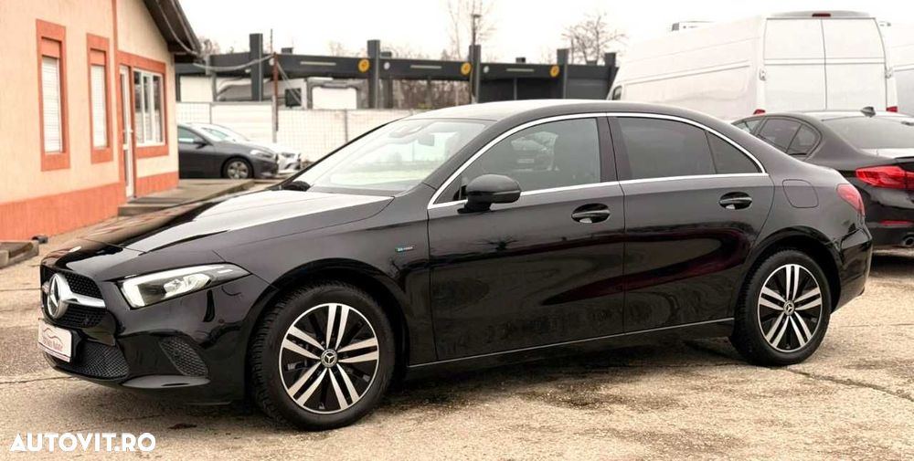 Mercedes-Benz A 250 - 4