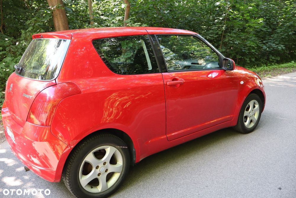 Suzuki Swift 1.3 GC - 21