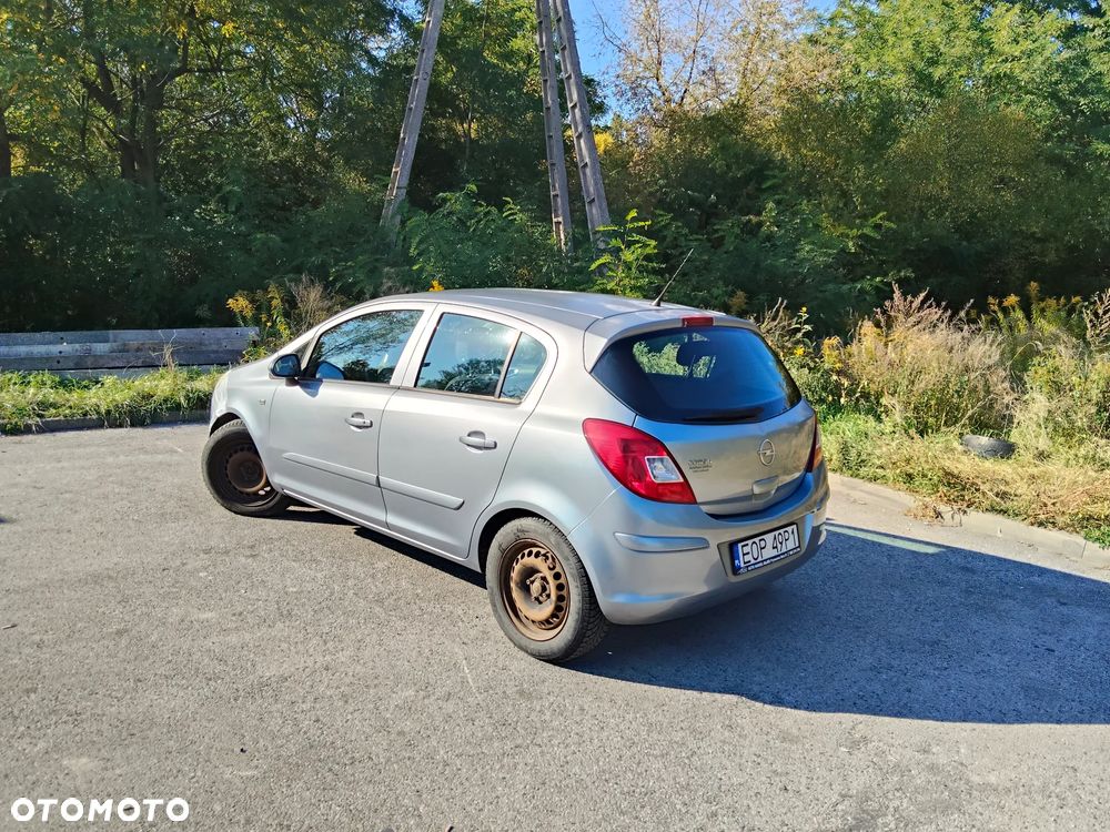 Opel Corsa - 2