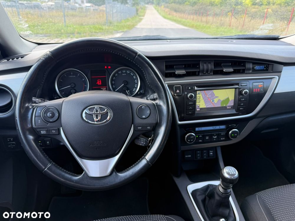 Toyota Auris - 6