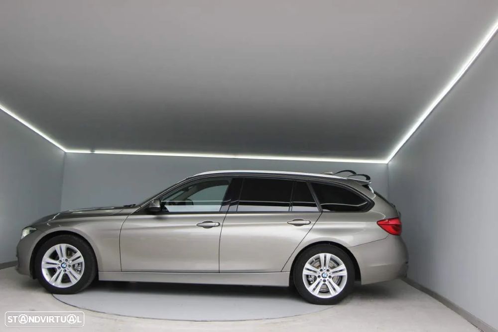 BMW 318 d Touring Auto - 11