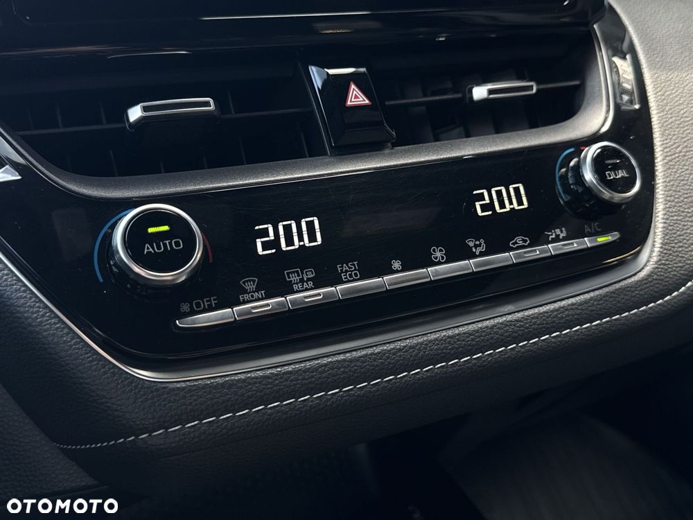 Toyota Corolla 1.8 Hybrid Comfort - 26
