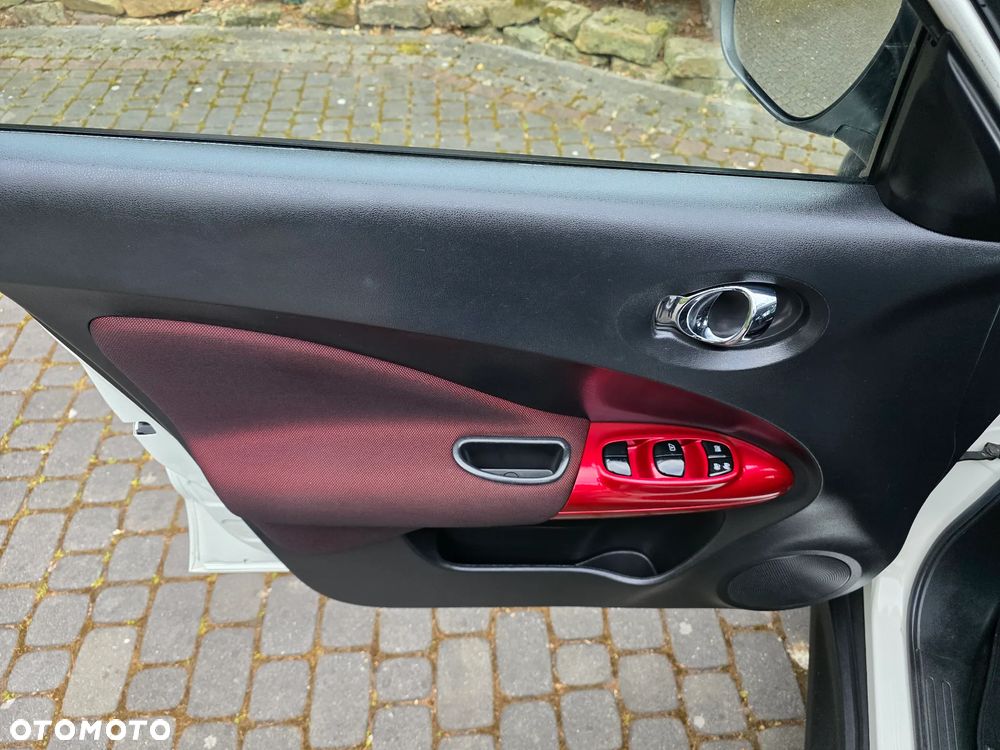 Nissan Juke 1.6 DIG-T Tekna - 8