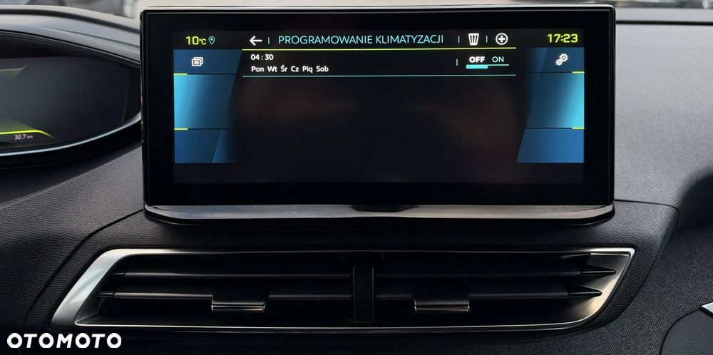 Peugeot 3008 1.6 PureTech Hybrid4 PHEV Allure S&S EAT8 - 29