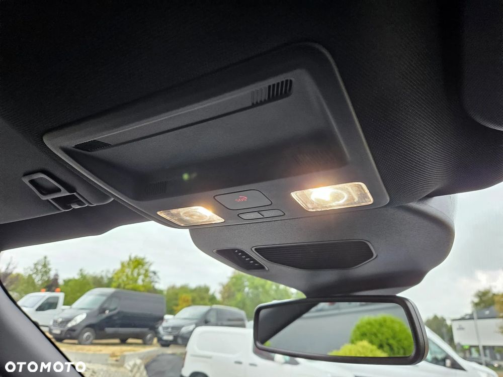 Ford Kuga 2.5 FHEV FWD ST-Line - 17