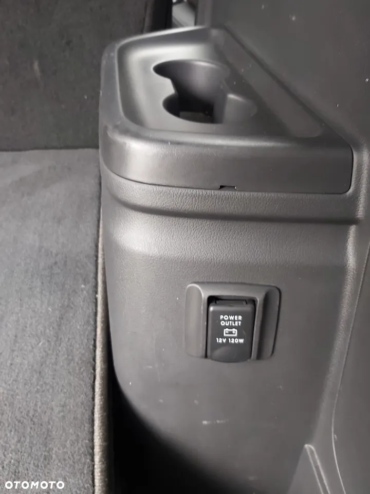 Mitsubishi Outlander - 14