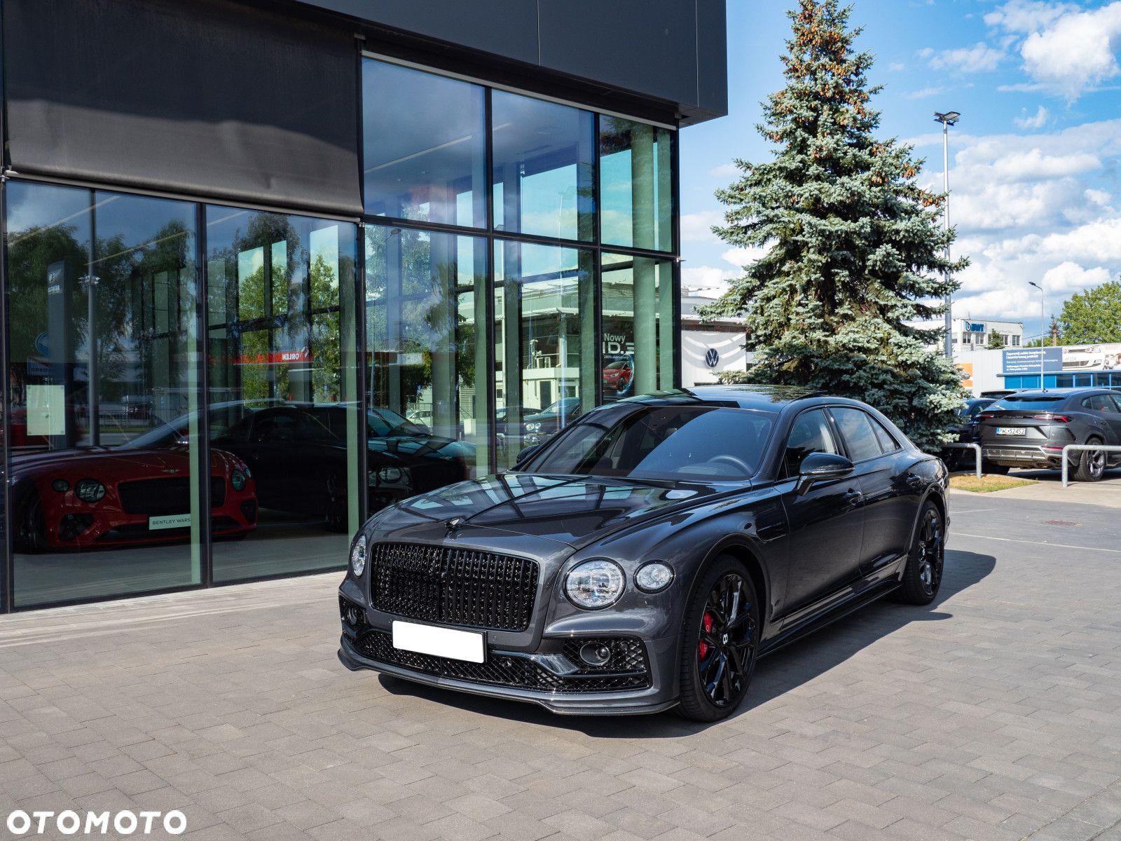 Bentley Flying Spur - 1