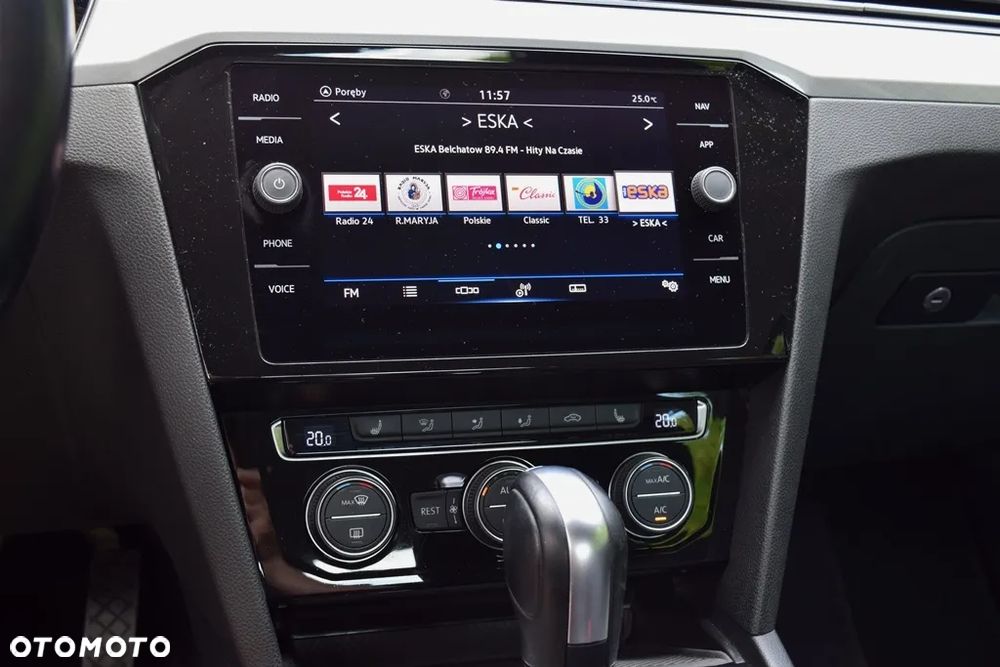 Volkswagen Passat 2.0 TDI BMT Comfortline DSG - 23