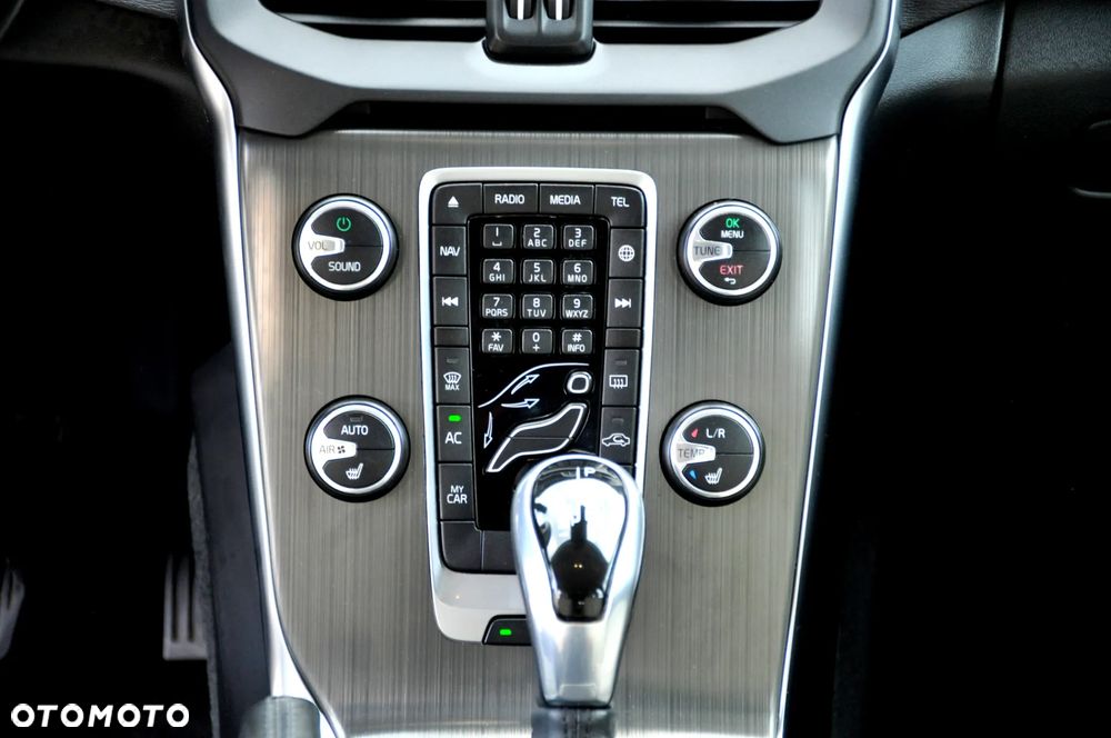 Volvo V40 T2 Geartronic Inscription - 35