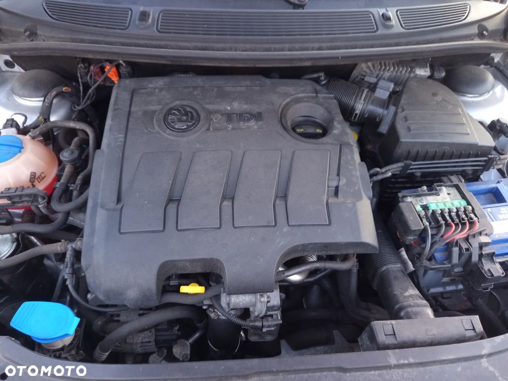 Silnik 1.6 TDI CAYA 75km kompletny