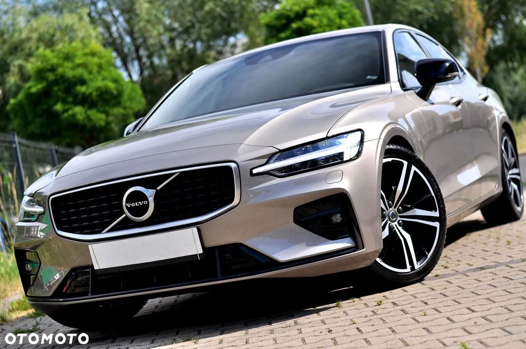 Volvo S60 T5 AWD R-Design - 1