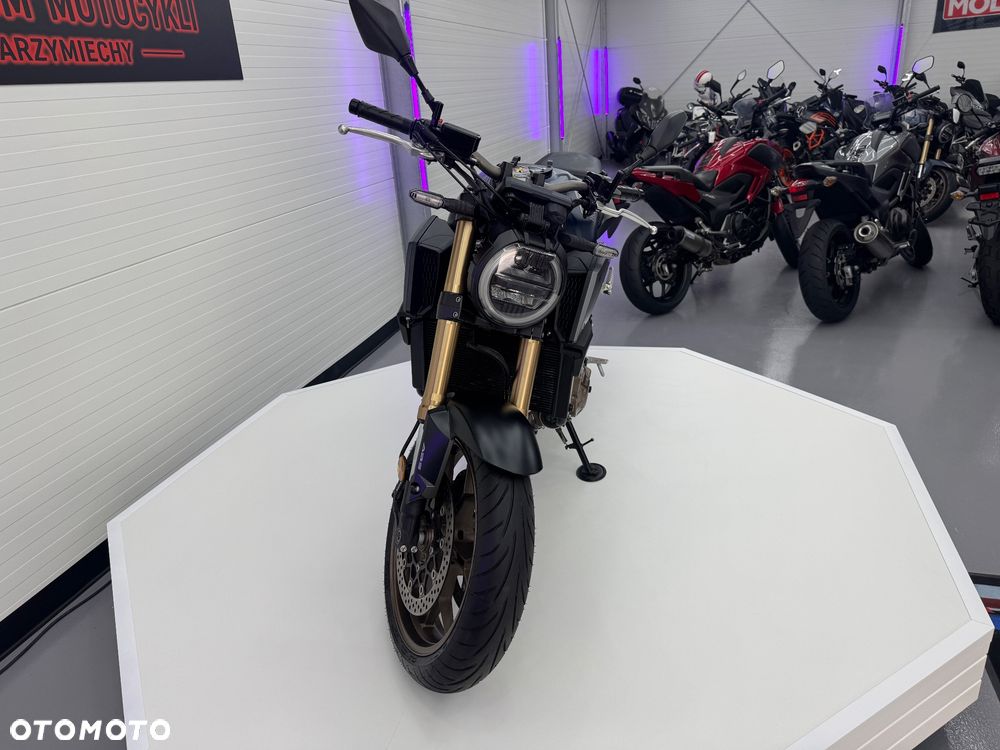 Honda CB - 40