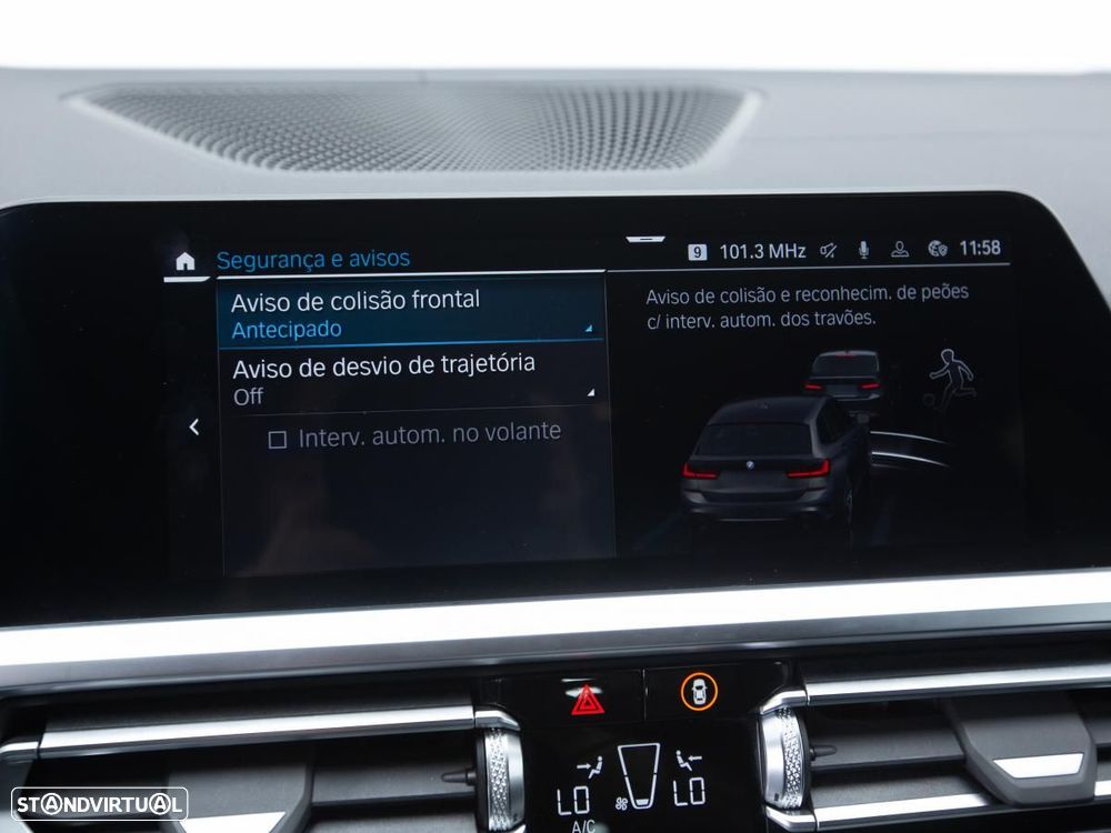 BMW 320 e Pack Desportivo M Auto - 33