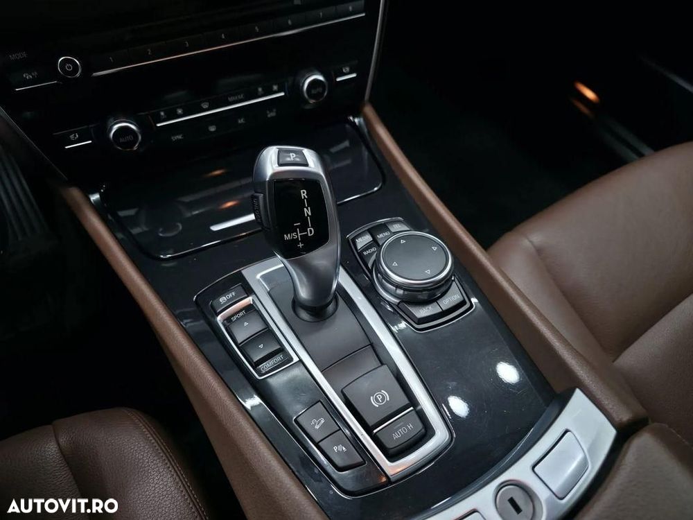 BMW Seria 5 535d xDrive AT - 18