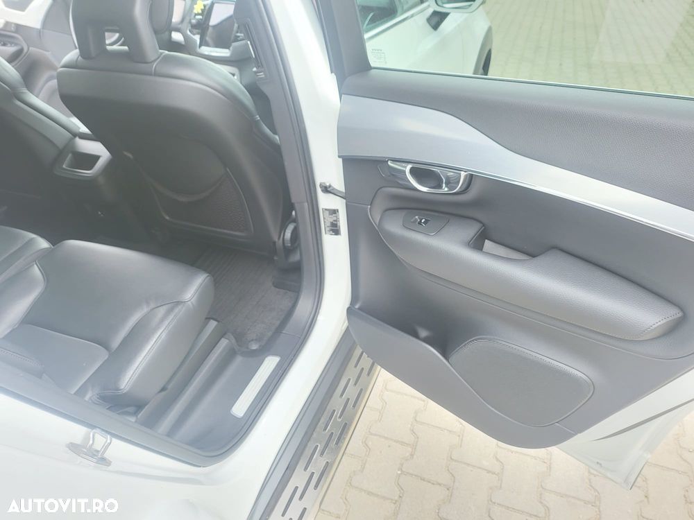 Volvo XC 90 D5 AWD Geartronic Inscription - 3