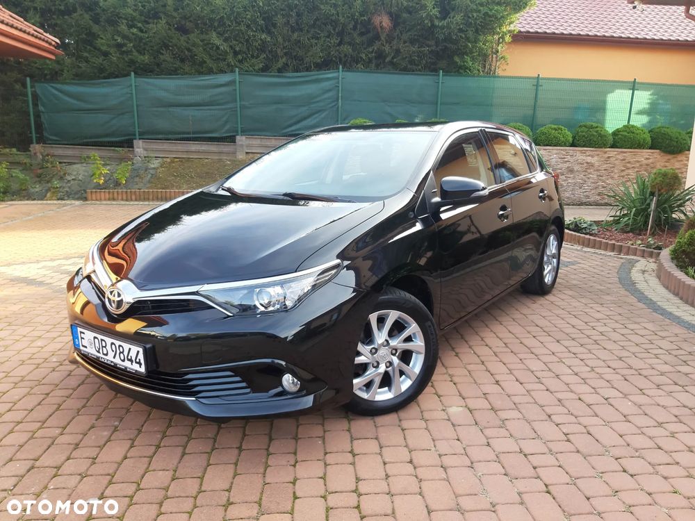 Toyota Auris - 2