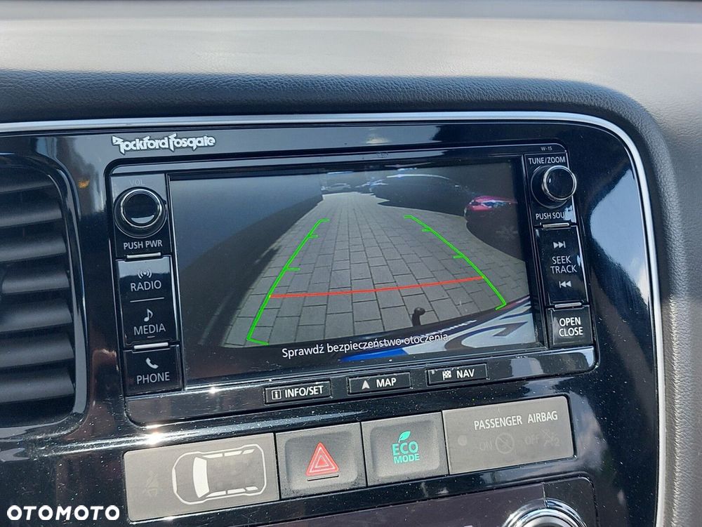 Mitsubishi Outlander - 23
