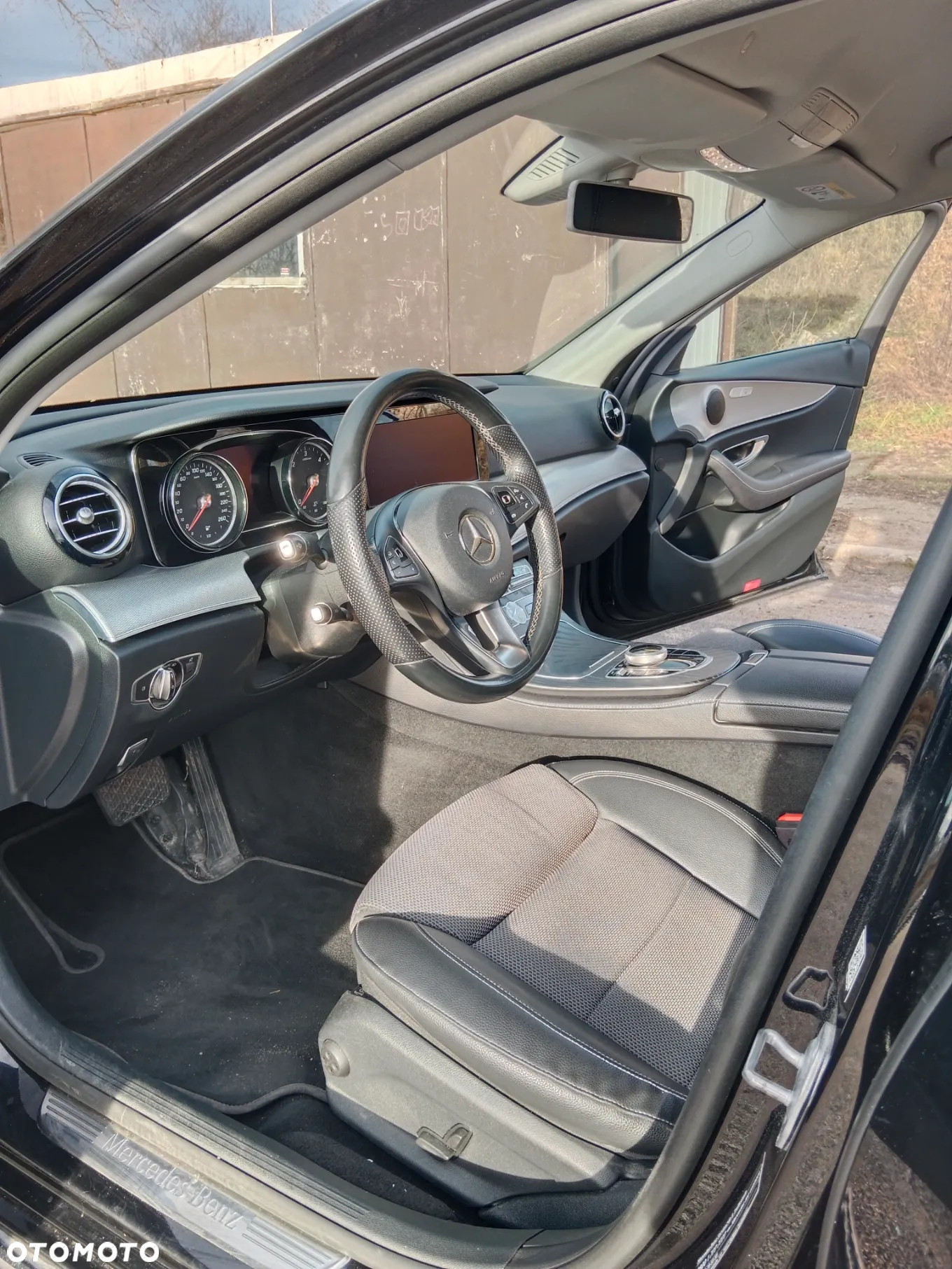 Mercedes-Benz Klasa E 220 d 9G-TRONIC Avantgarde - 13