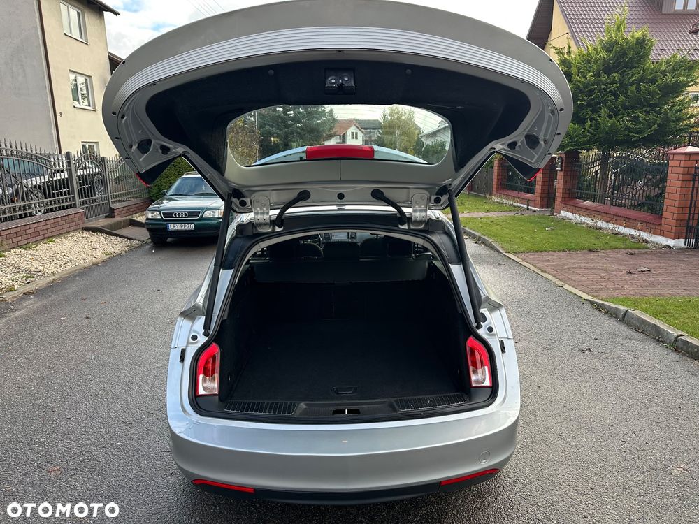 Opel Insignia 1.8 Sports Tourer - 21