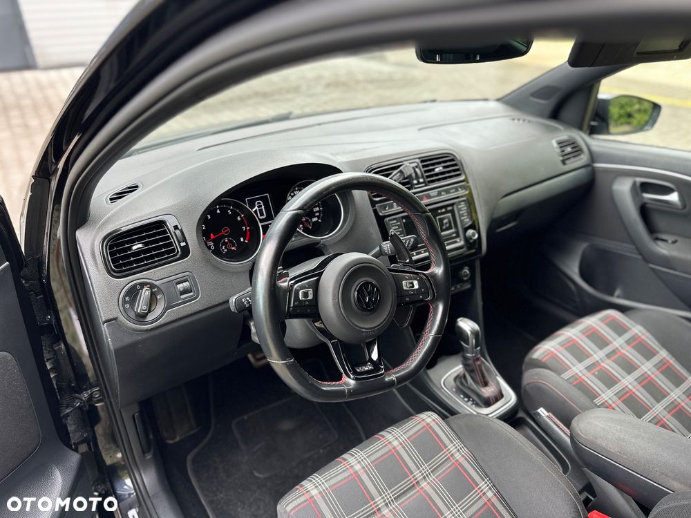 Volkswagen Polo 1.8 TSI BMT GTI DSG - 10