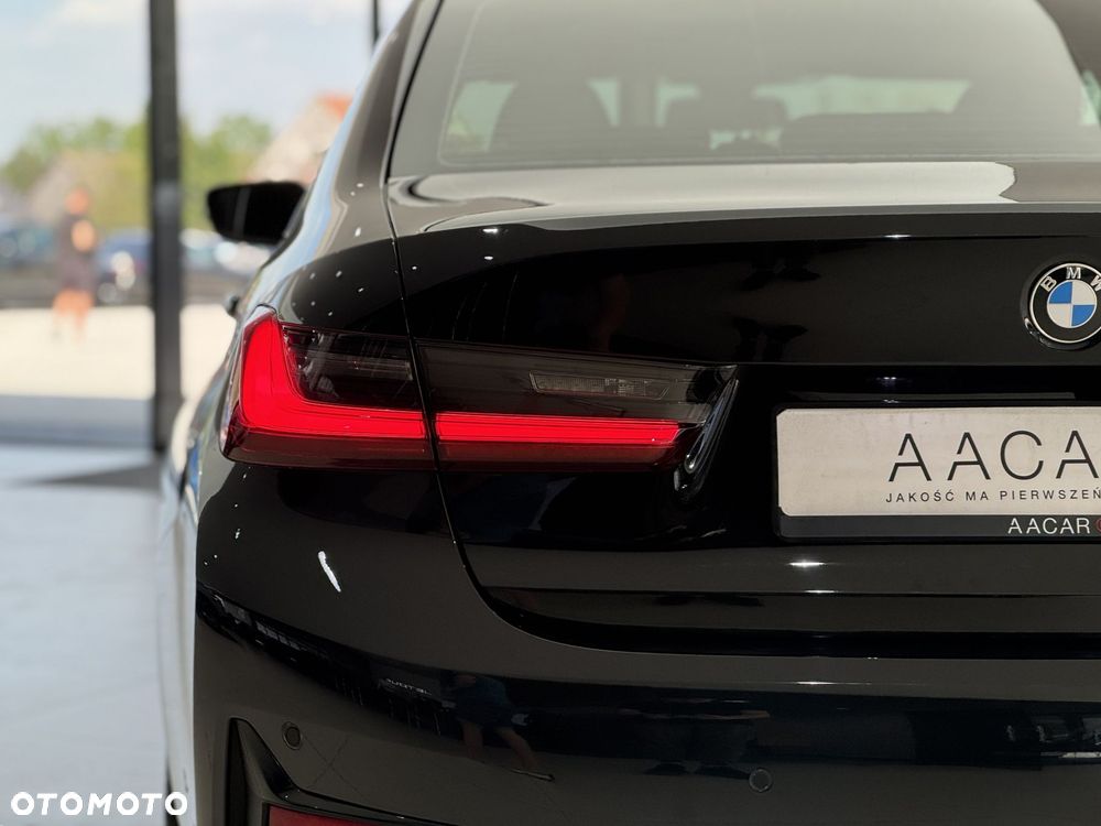 BMW Seria 3 318i Advantage - 38
