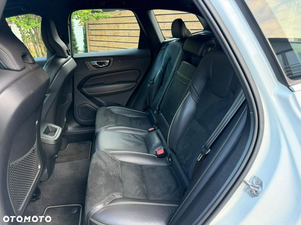 Volvo XC 60 D3 R-Design - 13
