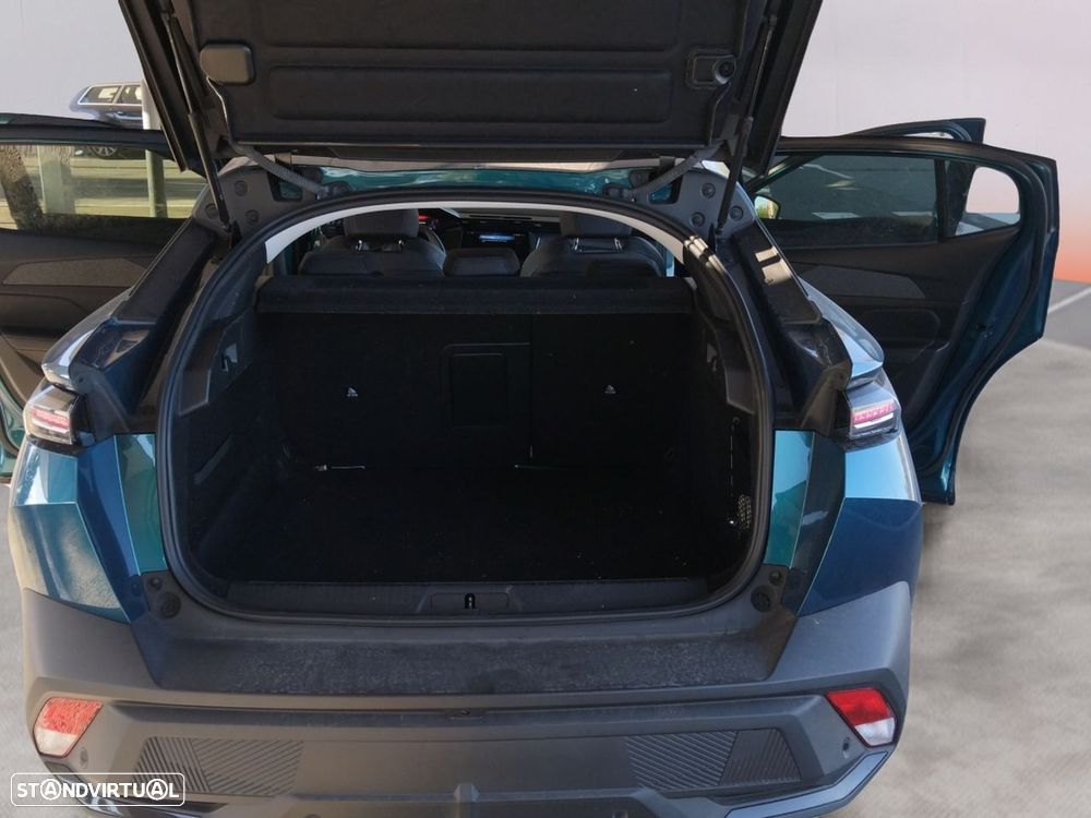 Peugeot 408 - 6