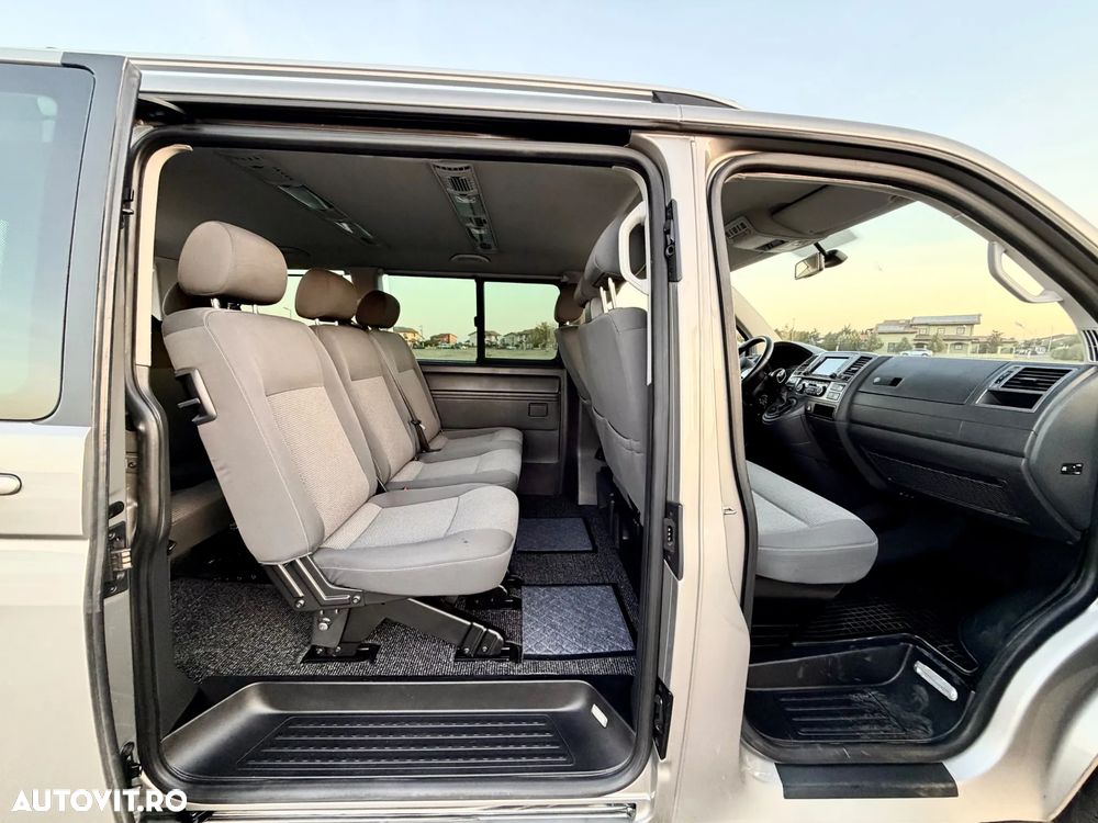Volkswagen Caravelle - 7