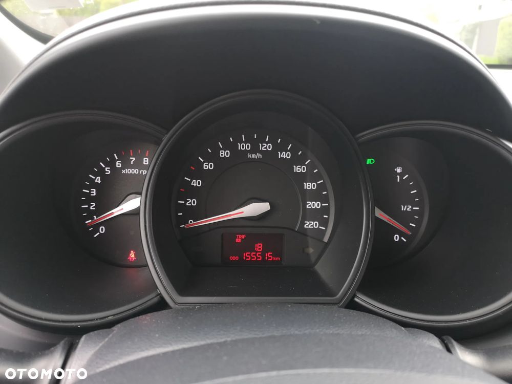Kia Rio 1.2 Dream Team Edition - 15