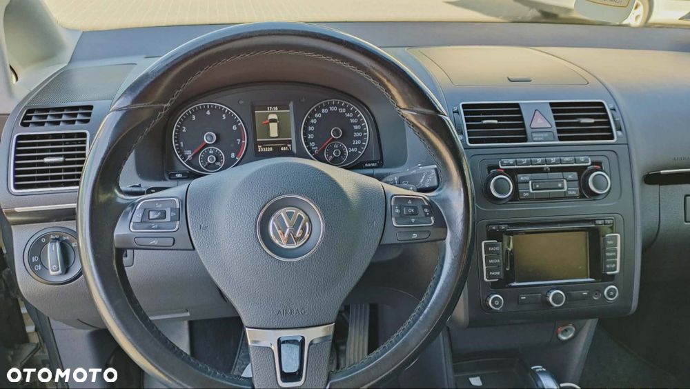 Volkswagen Touran - 6