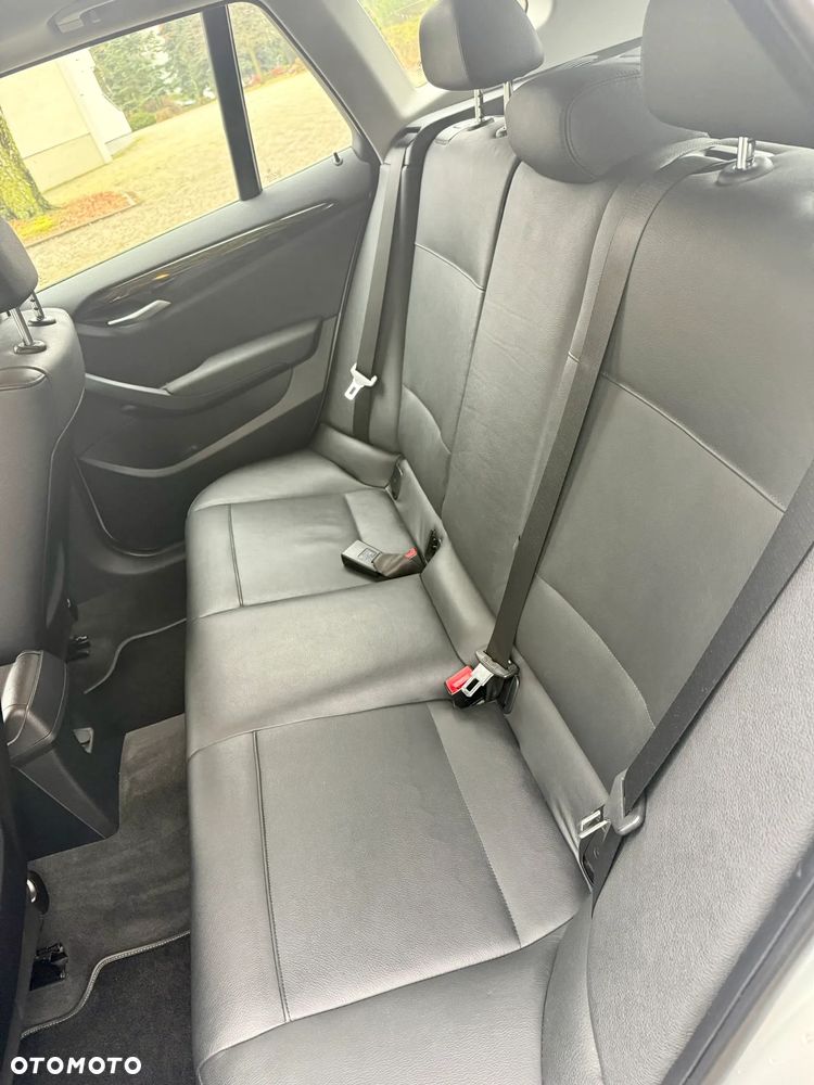 BMW X1 xDrive20d - 10