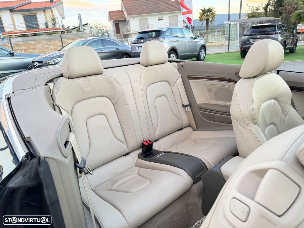 Audi A5 Cabrio 2.0 TDi S-line - 35