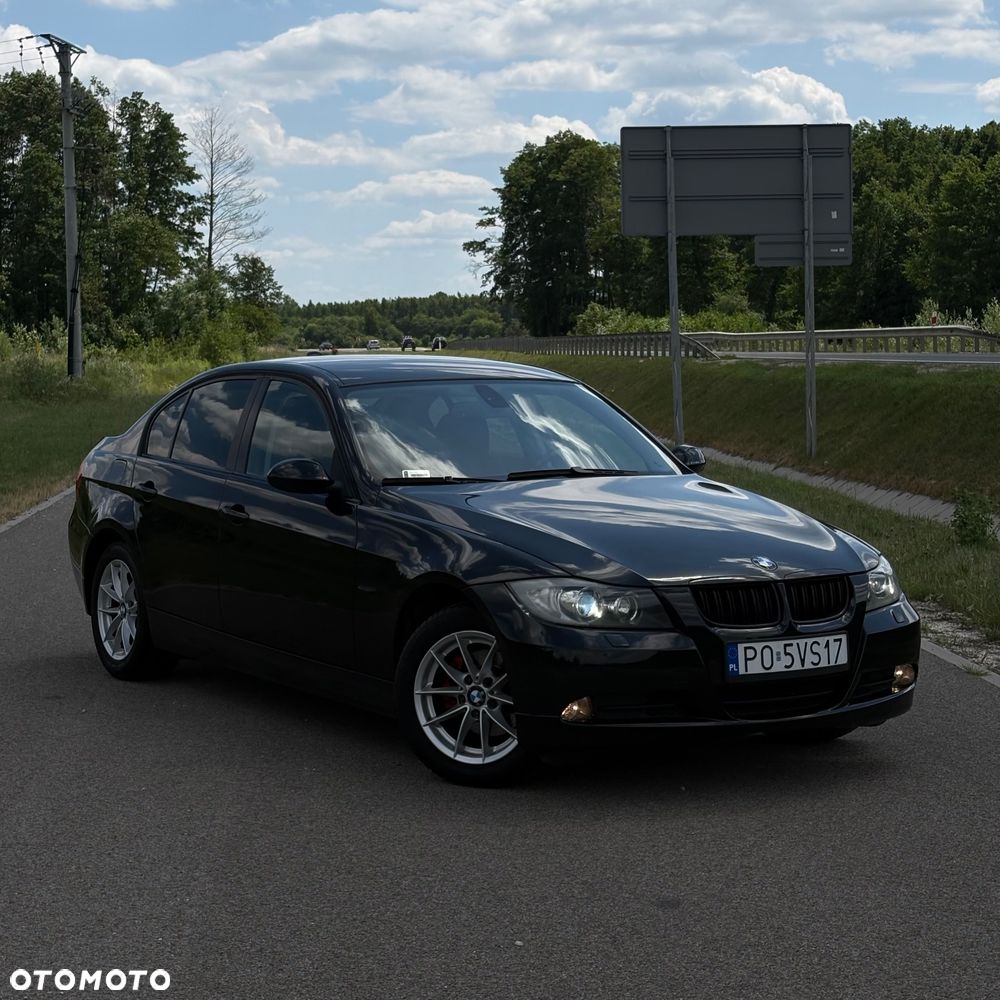 BMW Seria 3 320i - 1
