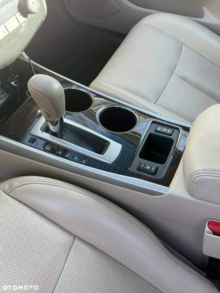 Nissan Altima - 15