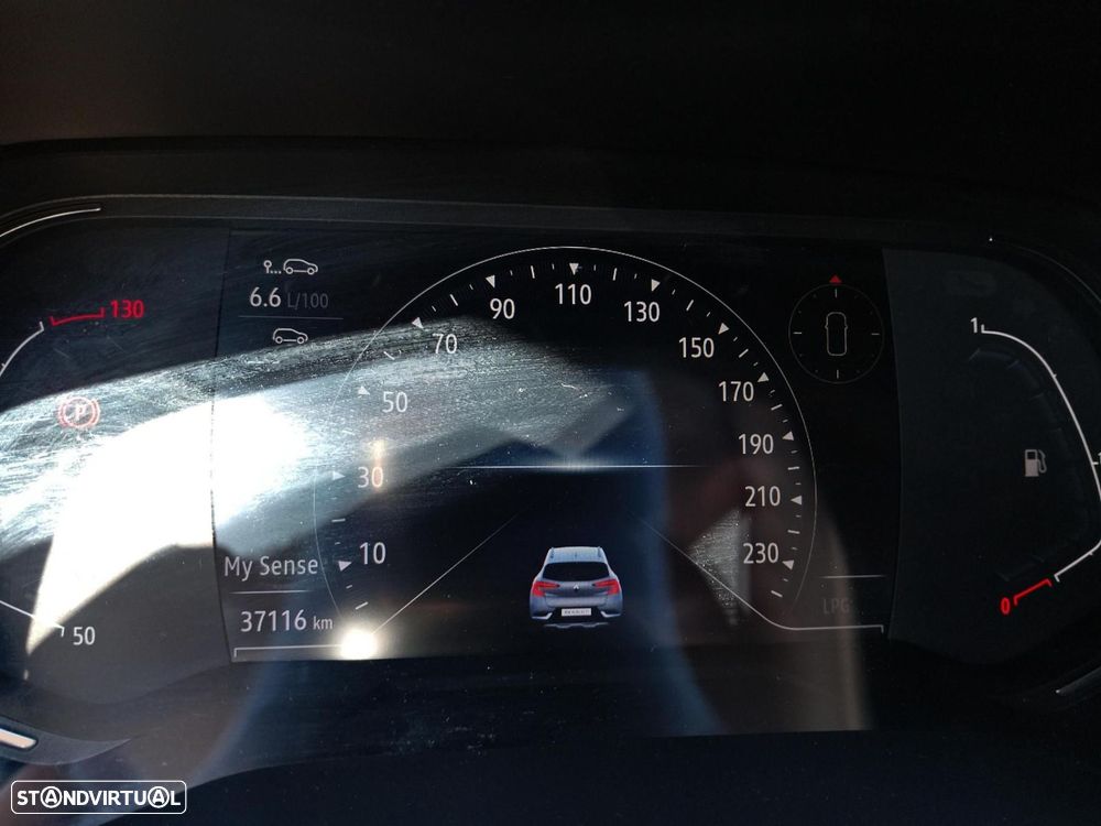 Renault Clio 1.0 TCe Techno Bi-Fuel - 17