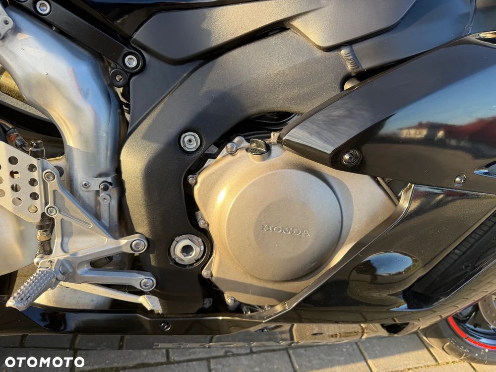 Honda CBR - 26