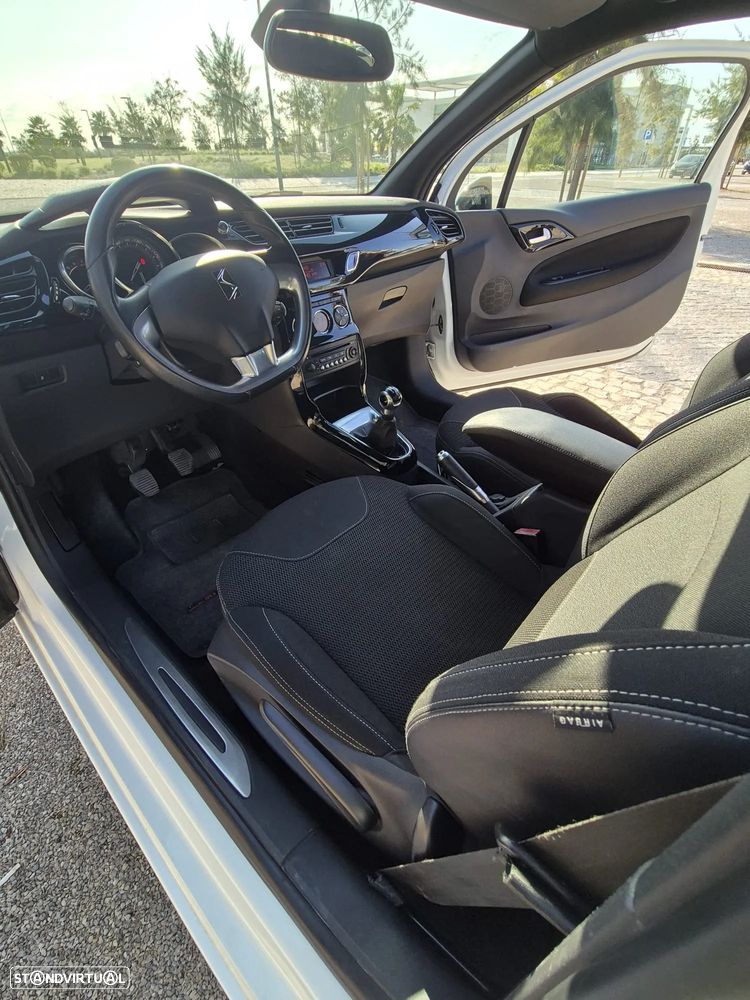 Citroën DS3 Cabrio 1.2 VTi So Chic - 9