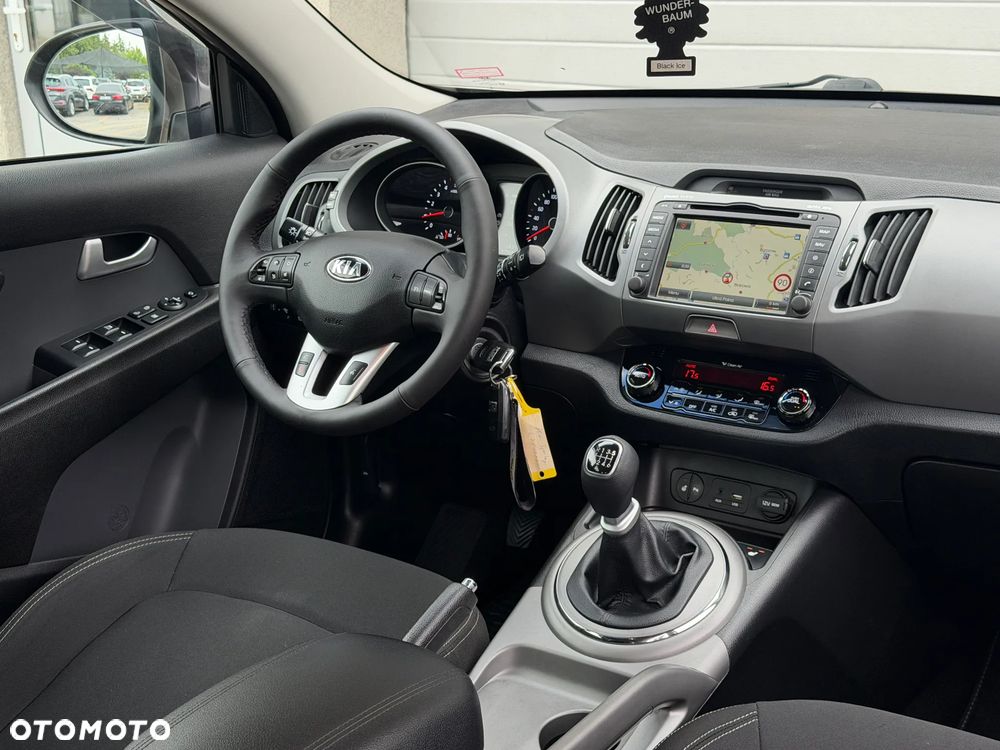 Kia Sportage 2.0 CRDI 4WD Fifa World Cup Edition - 29