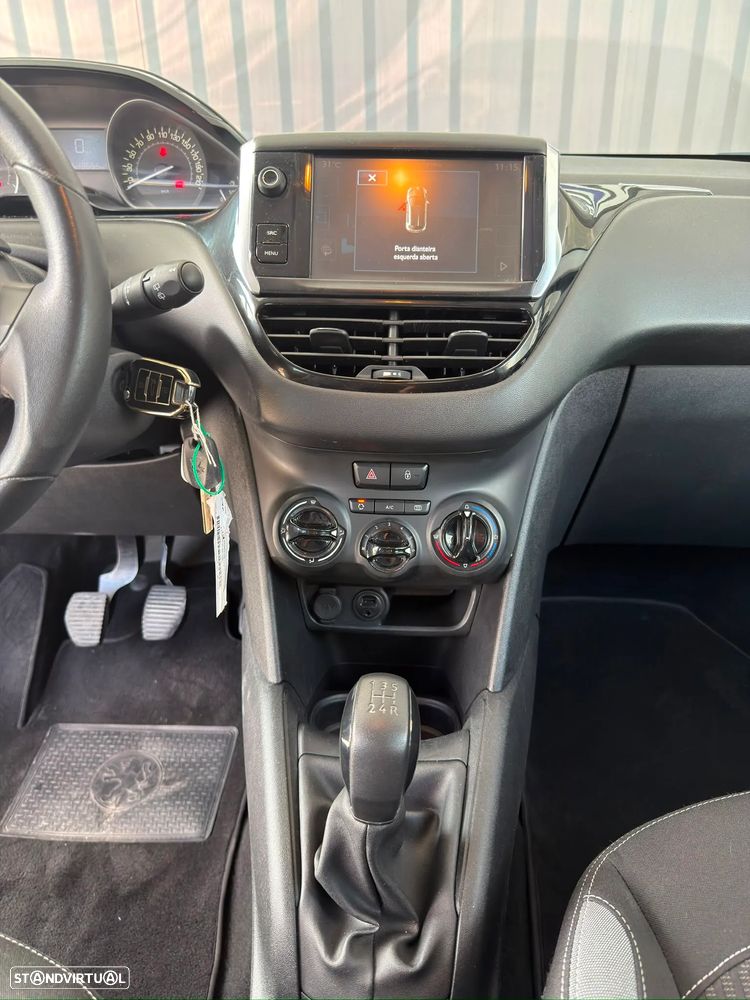Peugeot 208 1.2 VTi Active - 23