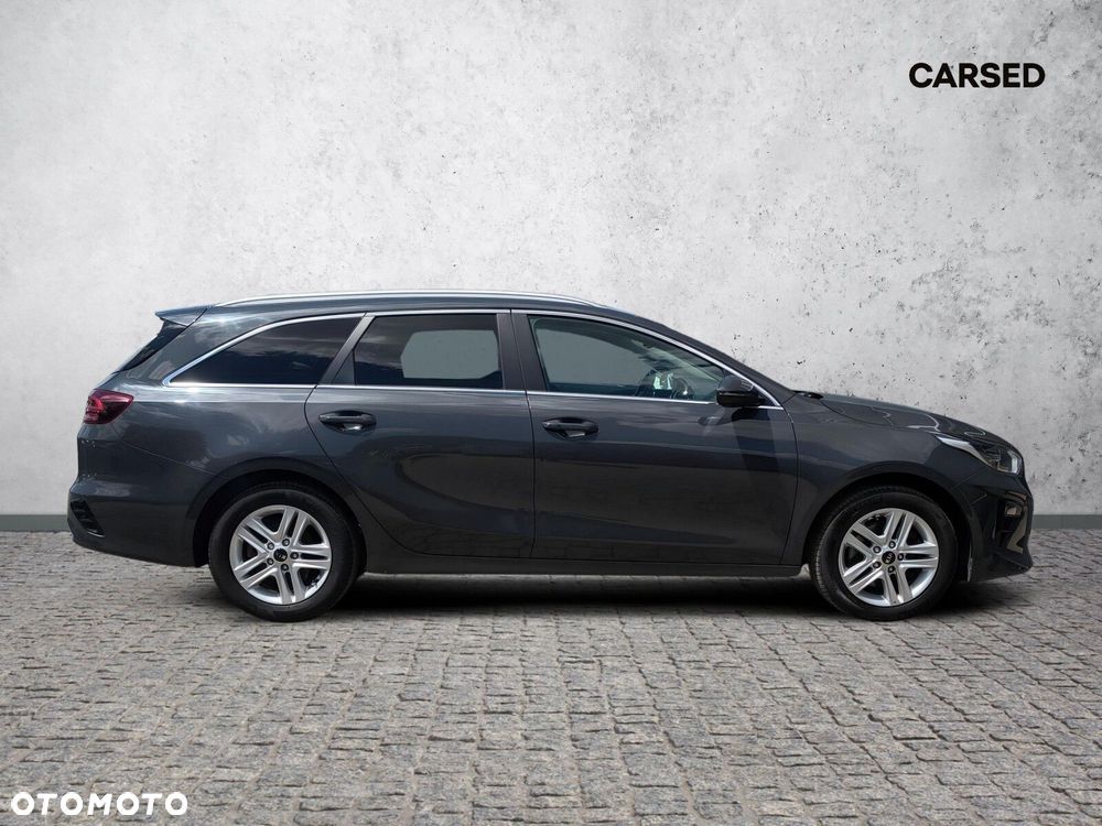 Kia Ceed - 8