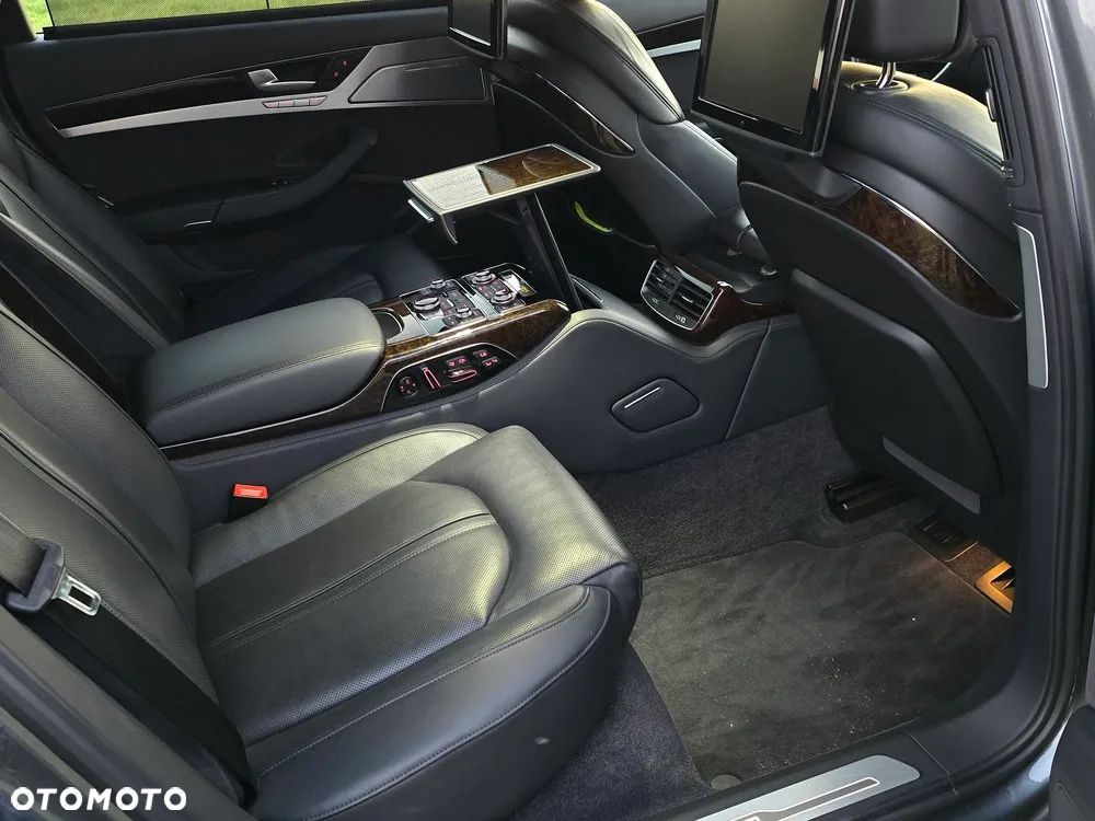 Audi A8 4.2 TDI DPF (clean diesel) quattro tiptronic Lang - 30