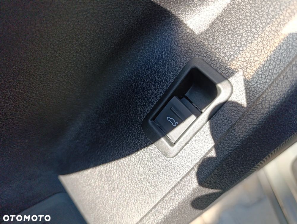 Audi Q3 35 TDI S tronic - 19