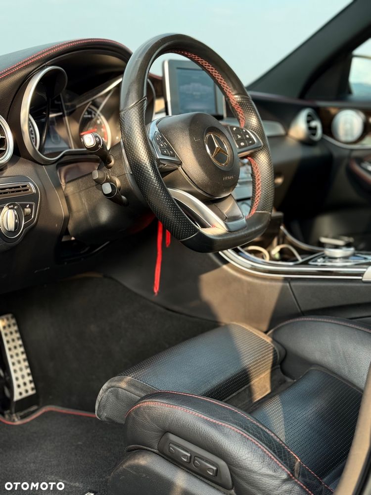 Mercedes-Benz Klasa C AMG 43 4-Matic - 22