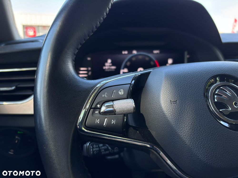 Skoda Kamiq 1.0 TSI Style - 26