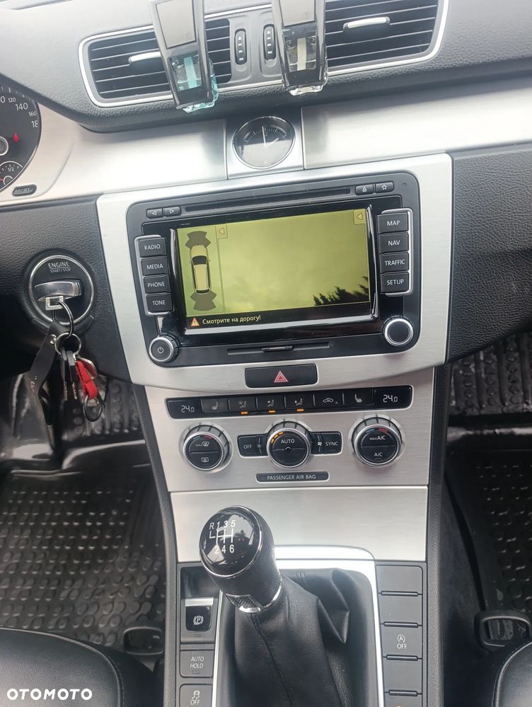 Volkswagen Passat 2.0 TDI Highline - 23