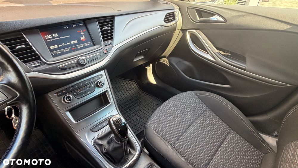 Opel Astra 1.6 CDTI 120 Lat S&S - 9