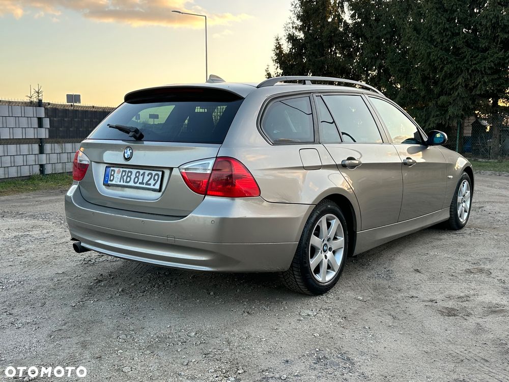 BMW Seria 3 318i Edition Lifestyle - 9