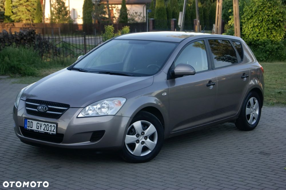 Kia Ceed 1.4 CVVT Attract - 9